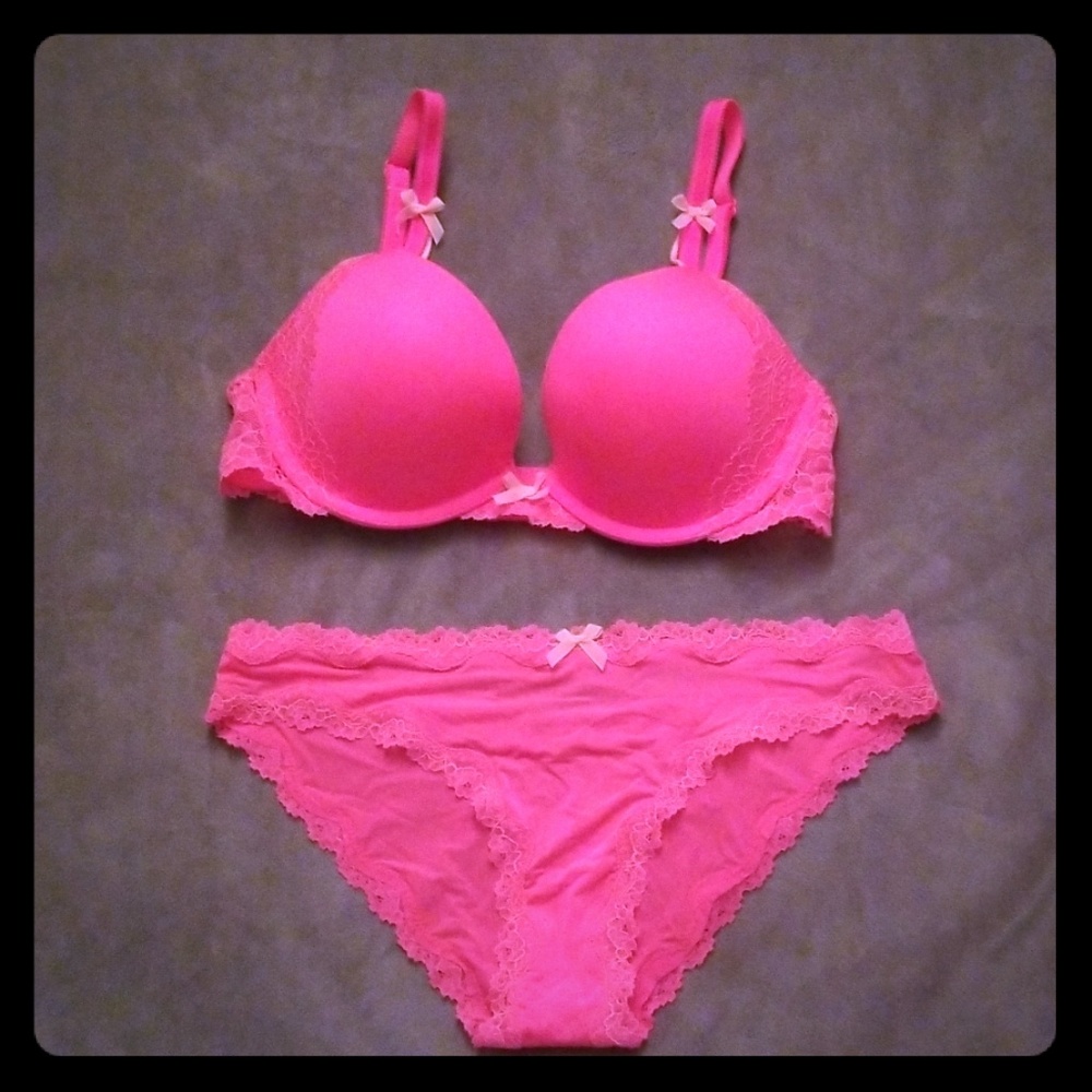Victoria's Secret hot pink bra/panties set